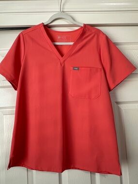 FIGS Short Sleeve V-Neck Scrub Top in Coral